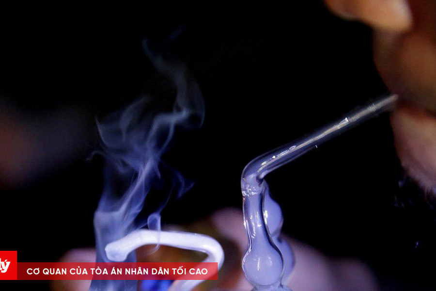 Chơi thử ma túy thành con nghiện thâm niên