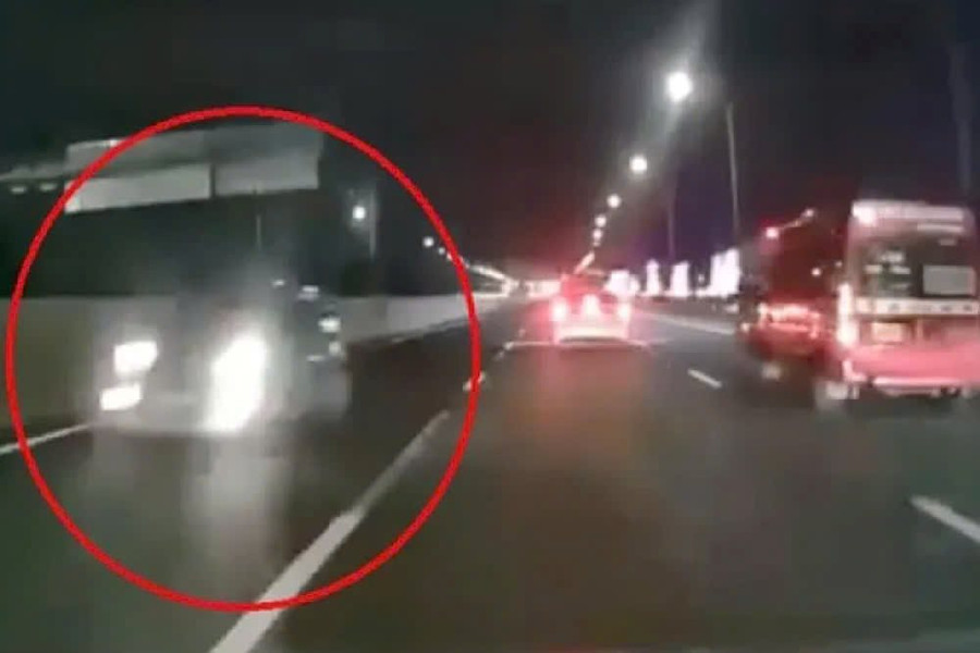 Xe tải đi ngược chiều trên cao tốc Hà Nội-Hải Phòng