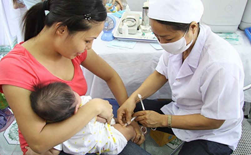 TP.HCM tiêm vaccine sởi xuyên lễ 2/9