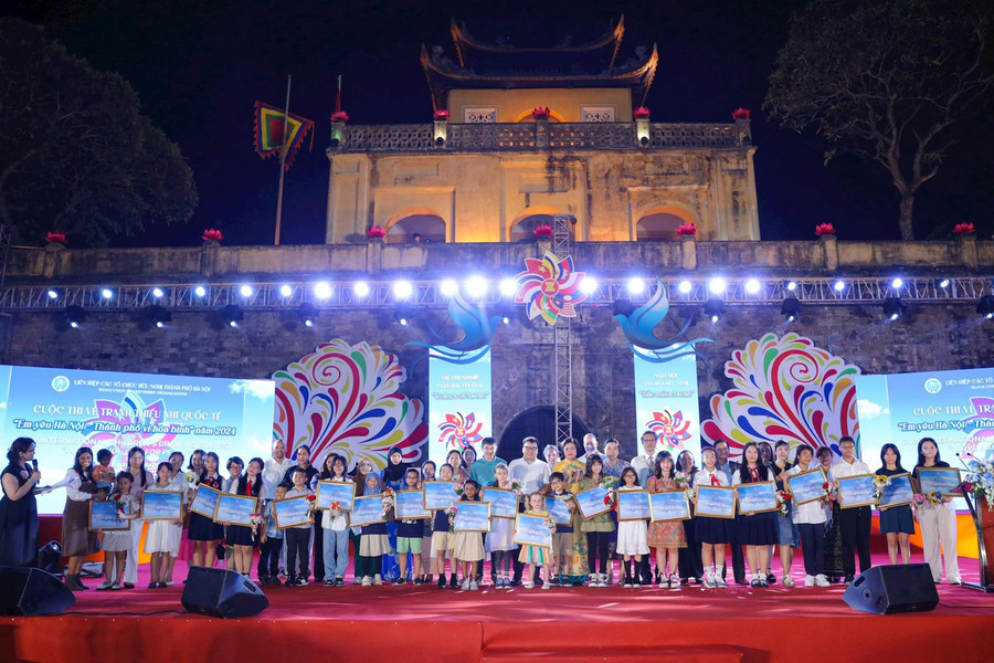 Ngày hội văn hóa hữu nghị "Sắc màu ASEAN" 2024