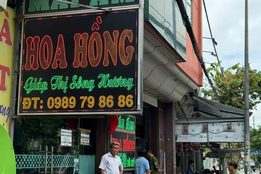 Chủ và nhiều nhân viên Mái ấm Hoa Hồng bị tạm giữ