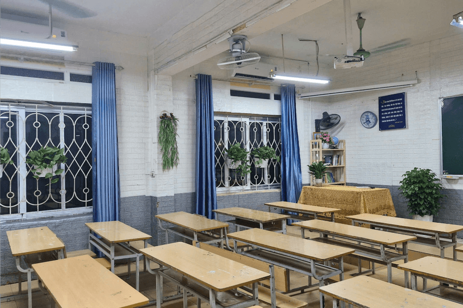 Hà Nội sẵn sàng chuyển sang dạy học trực tuyến khi mưa lớn gây ngập úng