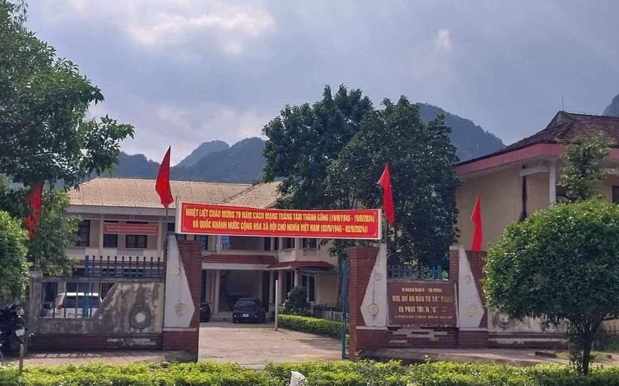 Bắt cán bộ Ban Quản lý dự án huyện Minh Hóa