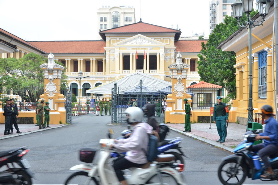 An ninh được thắt chặt phiên tòa xét xử Trương Mỹ Lan giai đoạn 2
