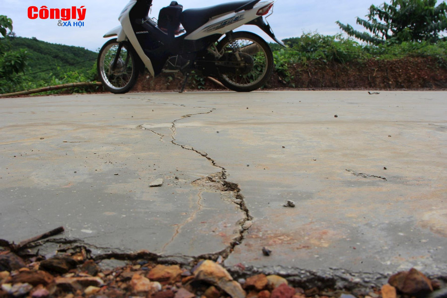 Phú Thọ: Nhiều hạn chế ở tuyến đường 13 tỉ đồng vừa thi công