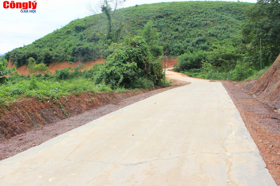Phú Thọ: 2,9 km đường nông thôn tiêu tốn 14,9 tỷ đồng