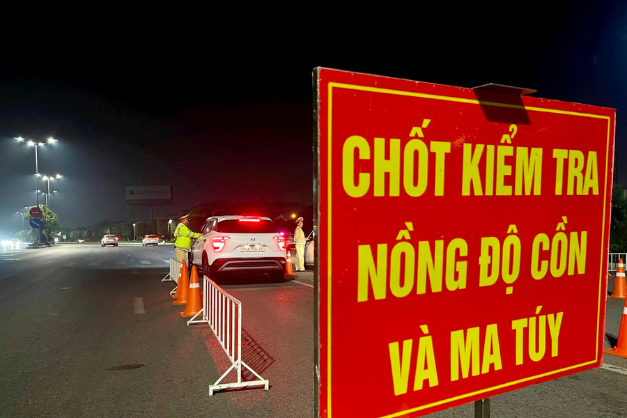 Phạt 7,5 triệu đồng thanh niên "báo chốt"