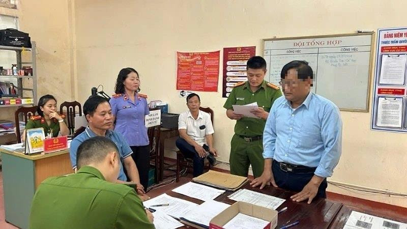 Tạm giam "Trưởng đoàn điều tra quy hoạch đất rừng"