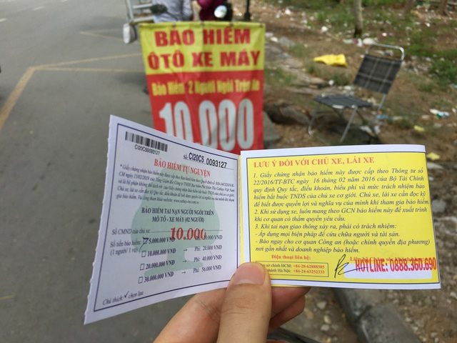 Bảo hiểm xe máy bán tràn lan, thủ tục chi trả nhiêu khê