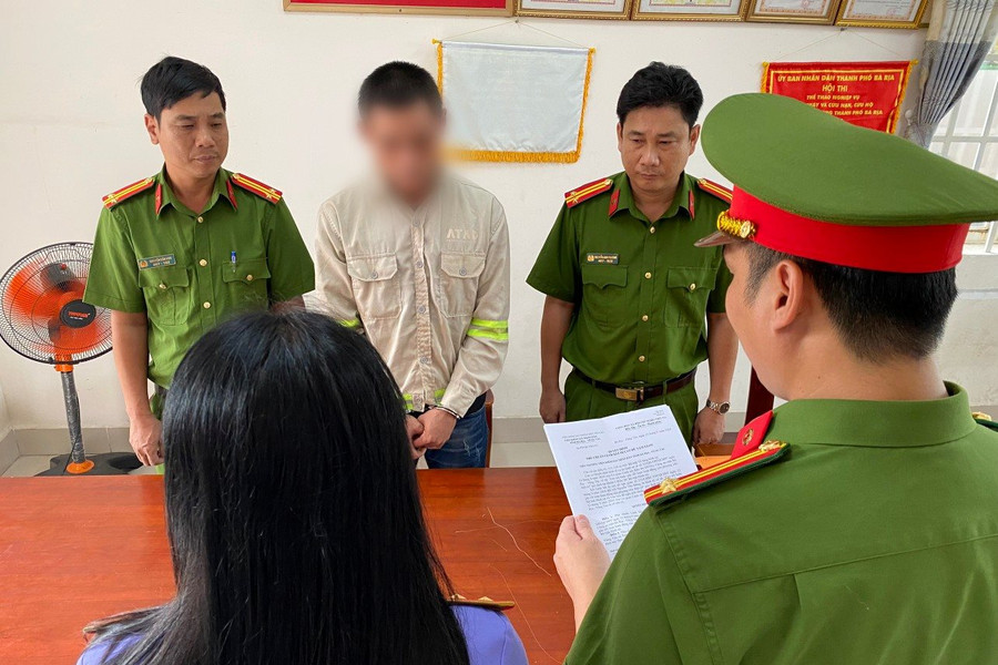 Bắt đối tượng tháo thiết bị giám sát hành trình tàu cá