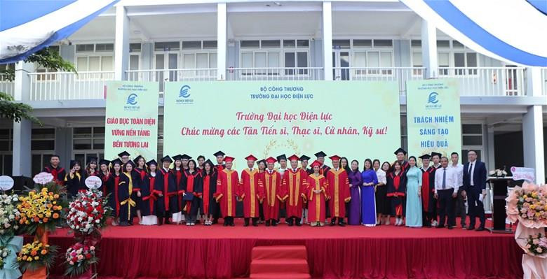 EPU tưng bừng lễ tốt nghiệp đợt 2 năm 2024