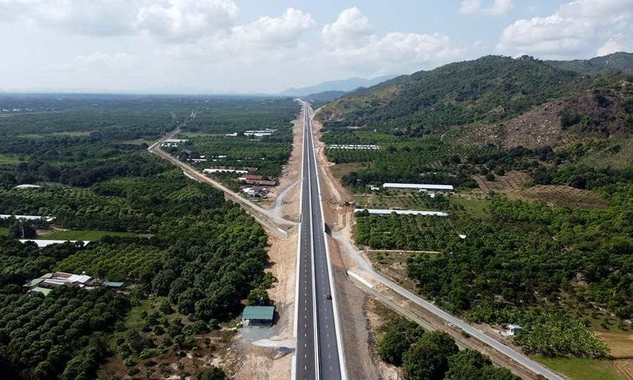 Khánh Hòa bùng nổ du lịch nhờ hạ tầng cao tốc vượt trội