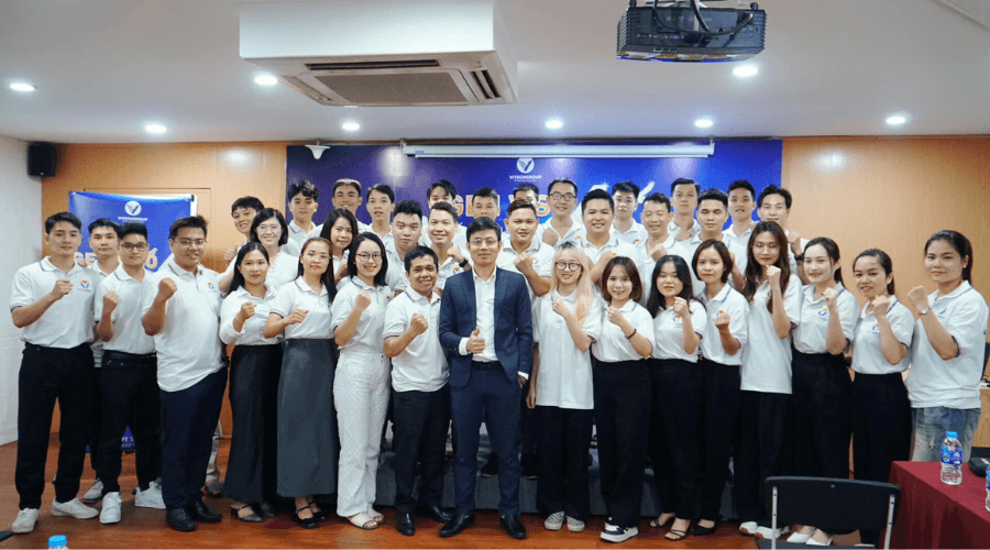 Founder ViCoaching: "Chuyển đổi số - Sales công nghệ là lựa chọn sống còn"