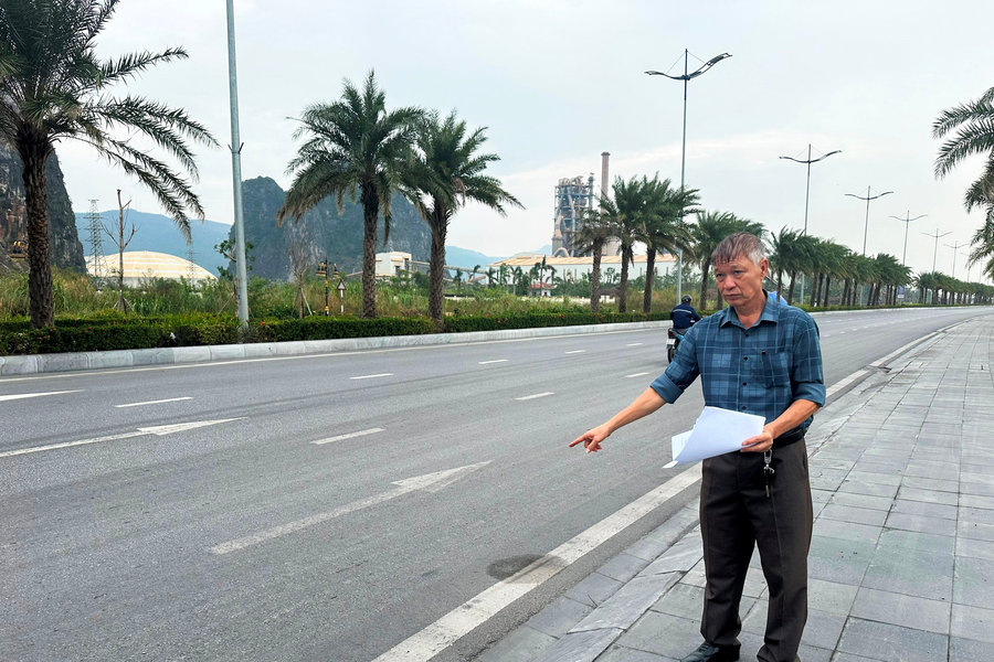 Quảng Ninh: "Dài cổ" chờ bồi thường sau khi giao đất làm đường