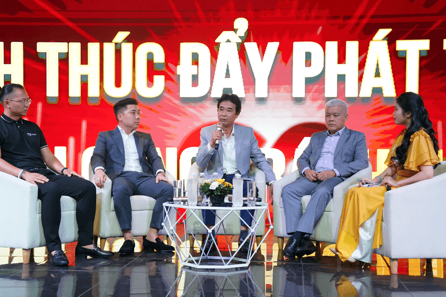 Công bố “Chương trình thúc đẩy phát triển kinh tế số - Đồng hành cùng trách nhiệm xã hội”