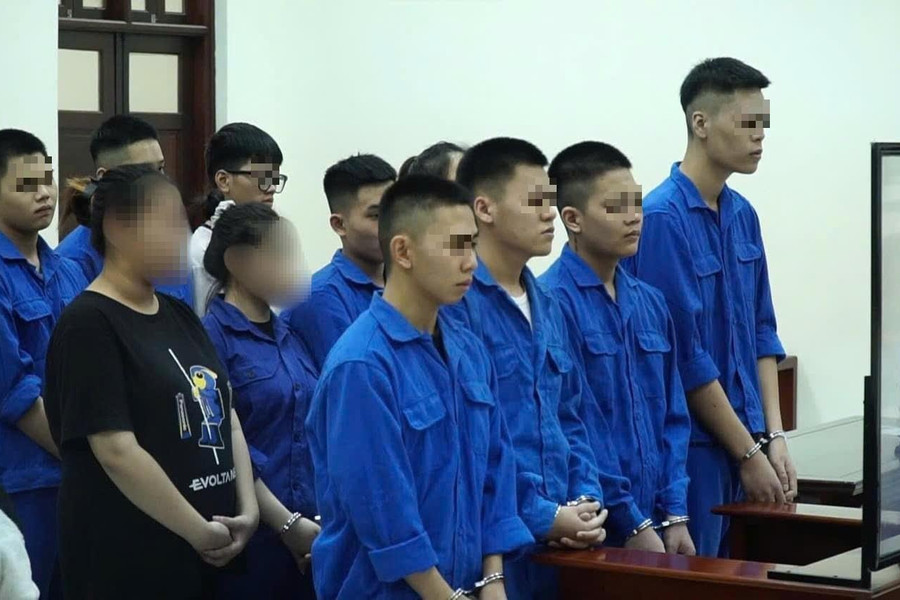 Hình phạt cho nhóm thanh thiếu niên "bão đêm", đánh người đi đường