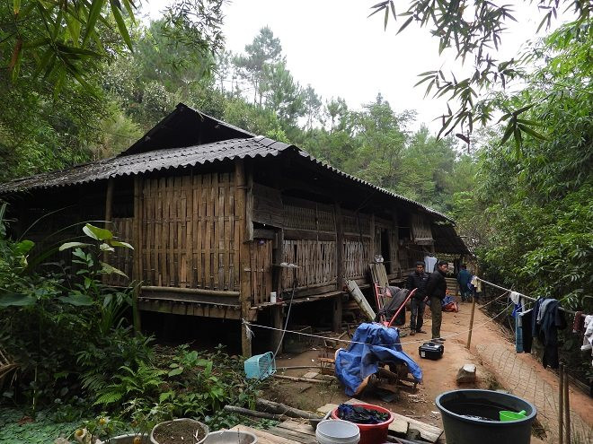 Con vẩy xăng đốt chết bố mẹ