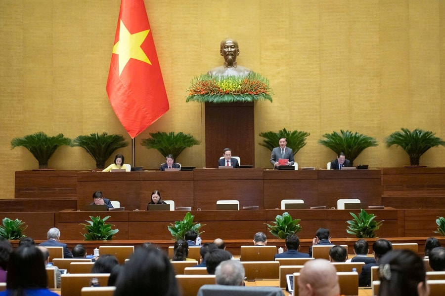 Thành lập thành phố Huế trực thuộc trung ương