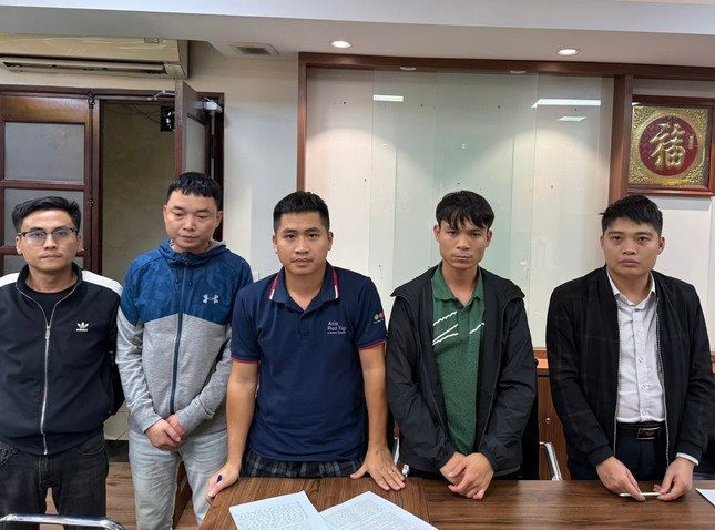 Tạm giữ nhóm người liên quan vụ trả giá cao bất thường ở đấu giá đất Sóc Sơn