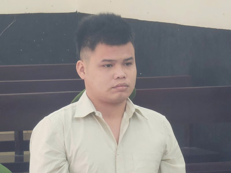 Đâm hàng xóm vì nhắc nhở chuyện gia đình