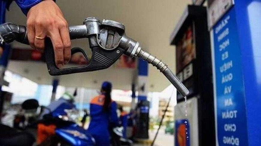 Giá xăng giảm trước kỳ nghỉ Tết Ất Tỵ
