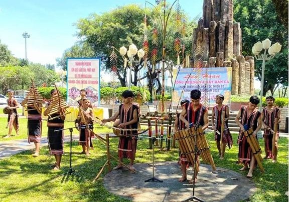 Bảo tồn văn hóa truyền thống và phát triển du lịch cộng đồng
