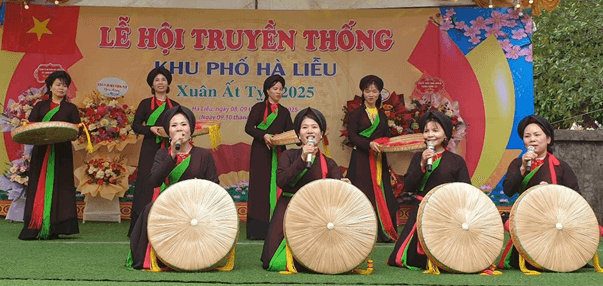 Bắc Ninh: Hội làng khu phố Hà Liễu