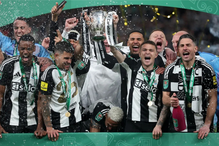 Newcastle đoạt ngôi vô địch League Cup sau 70 năm chờ đợi