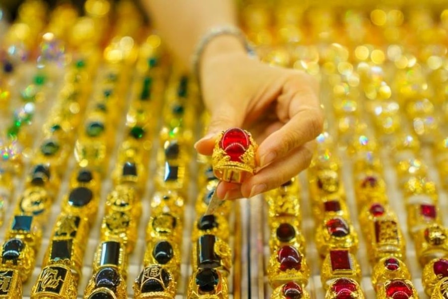 Giá vàng trong nước tăng mạnh, tiến sát mốc 97 triệu đồng/lượng