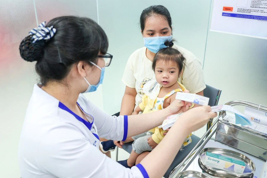 Nhanh chóng kiểm soát dịch bệnh, triển khai tiêm vaccine sởi đợt 2
