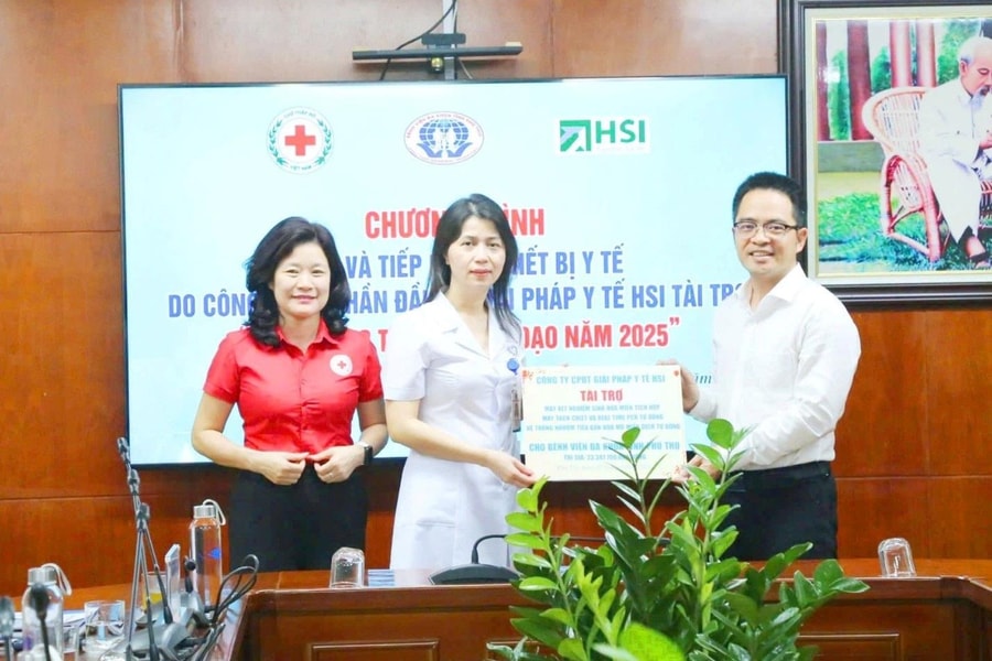 Bệnh viện đa khoa tỉnh Phú Thọ tiếp nhận nhiều trang thiết bị y tế hiện đại