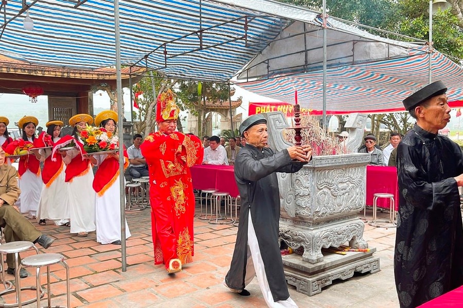 Đền Kim Lung – Nơi hội tụ hồn thiêng xứ Nghệ