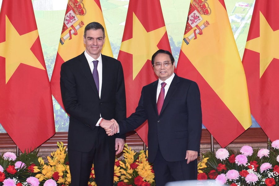 Thủ tướng Việt Nam, Tây Ban Nha hội đàm, chứng kiến lễ ký nhiều văn kiện hợp tác
