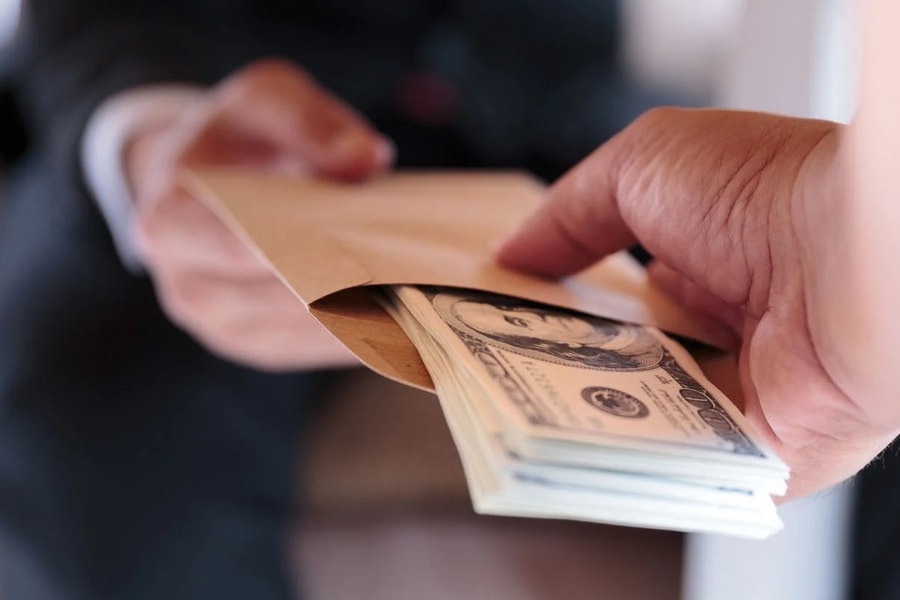 Đề xuất xử lý hình sự tham ô, nhận hối lộ từ 5 triệu đồng trở lên