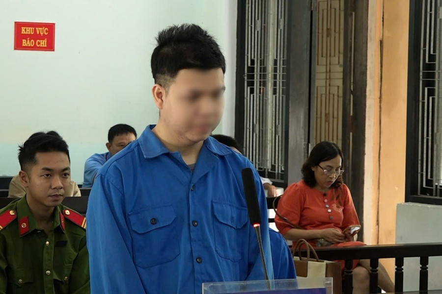 Tăng hình phạt đối với bị cáo dùng kéo đâm bạn nhậu tử vong