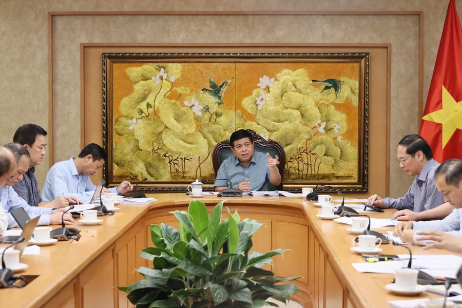 Đẩy mạnh ứng dụng năng lượng nguyên tử để phát triển kinh tế