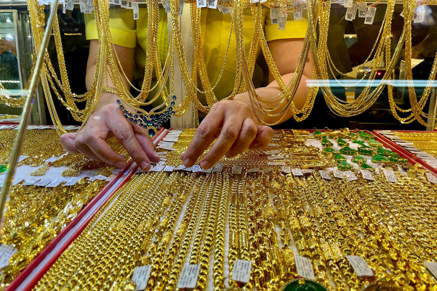 Giá vàng hôm nay (22/4): Bật tăng lên mốc chưa từng có