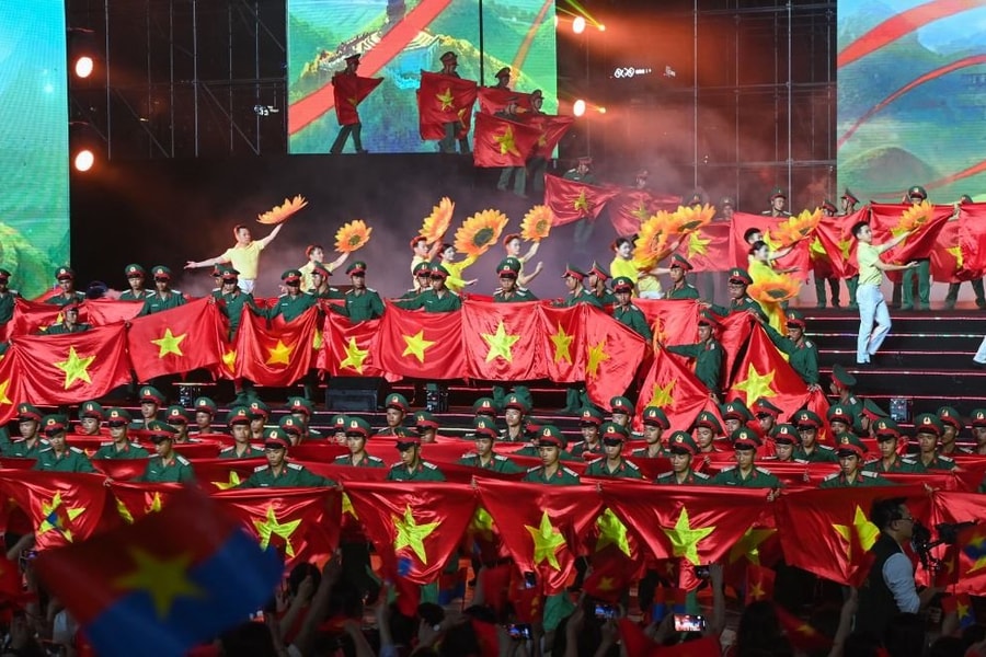 Chương trình chính luận nghệ thuật “Hẹn ước Bắc - Nam”