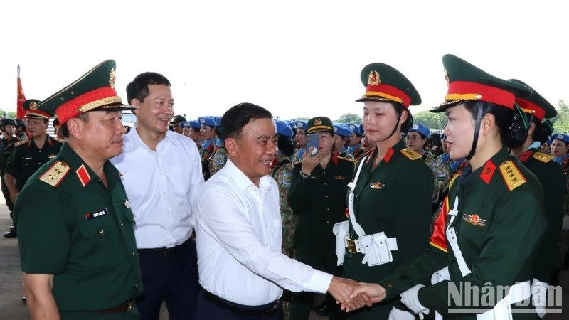 Lực lượng tham gia diễu binh hiệp đồng chặt chẽ, muôn người như một