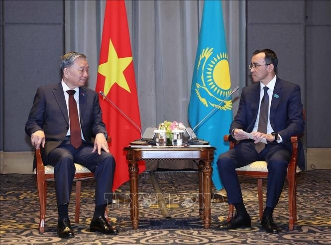 Tổng Bí thư Tô Lâm hội kiến Chủ tịch Thượng viện Kazakhstan