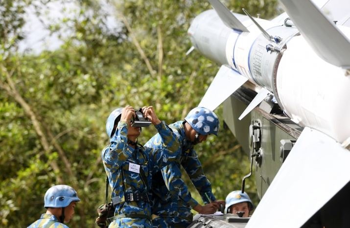 Bổ sung chế độ, chính sách đối với sĩ quan chuyển ngành