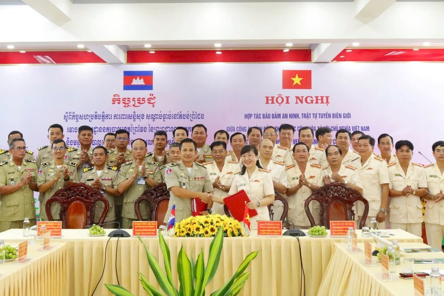 Ký kết bảo đảm ANTT tuyến biên giới