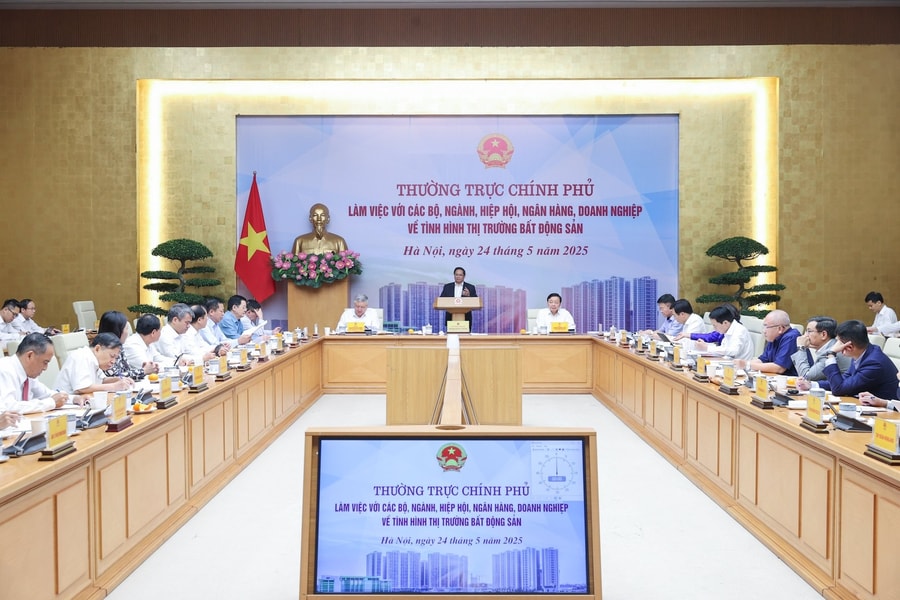 Thủ tướng yêu cầu khơi thông điểm nghẽn pháp lý, giảm giá bất động sản, thúc đẩy thị trường phát triển lành mạnh