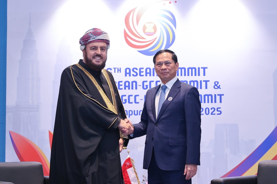 Việt Nam - Oman thống nhất các biện pháp thúc đẩy quan hệ song phương phát triển mạnh mẽ