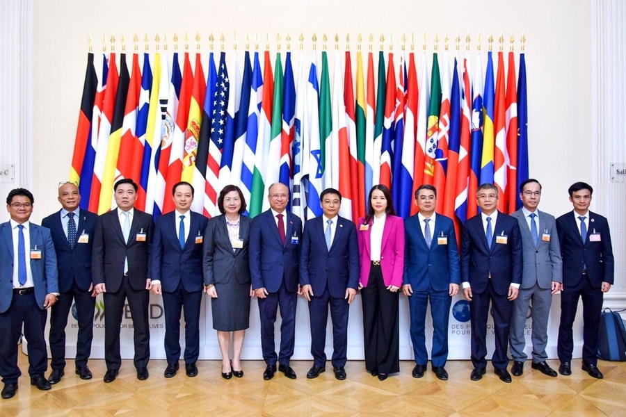 Việt Nam khẳng định vai trò chủ động, trách nhiệm tại Hội nghị OECD 2025