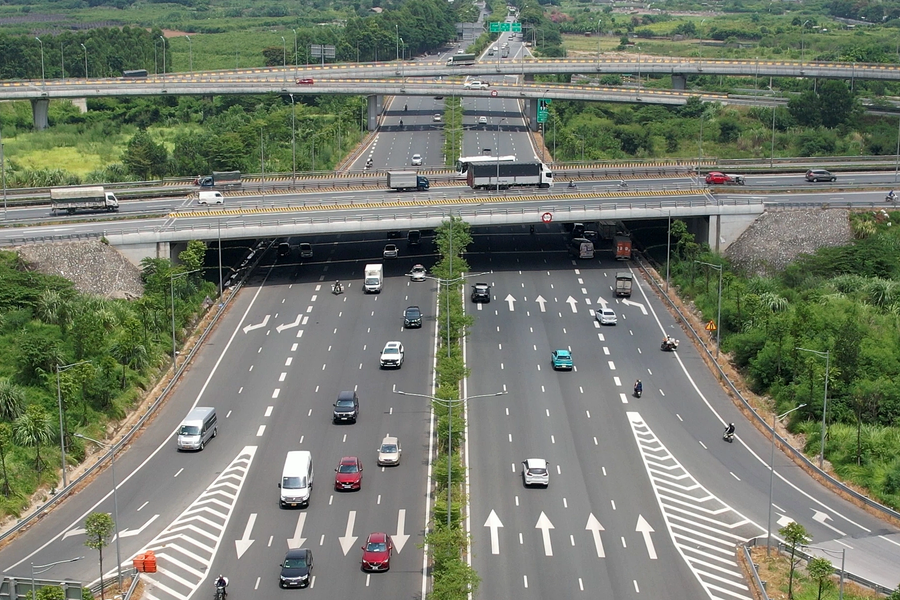 Đề nghị 4 tỉnh giám sát chặt vật liệu phục vụ dự án cao tốc