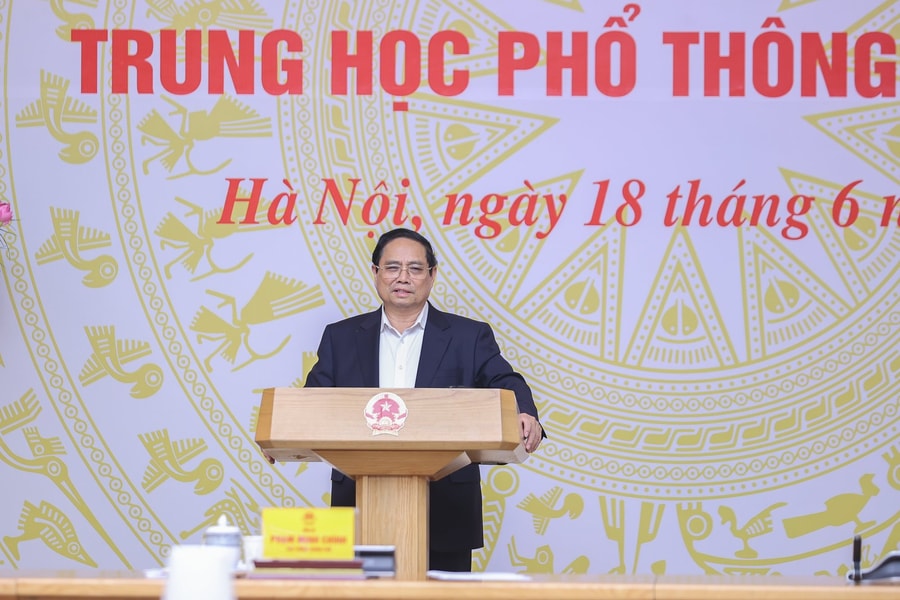 Thủ tướng: "6 rõ", "3 bảo đảm" để kỳ thi tốt nghiệp THPT là ngày hội của toàn dân