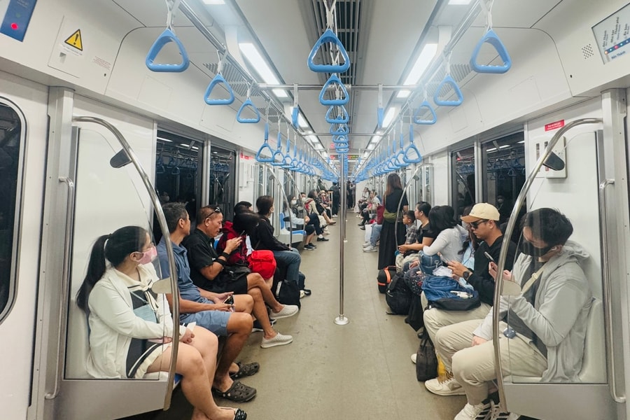 Tuyến metro số 1 cán mốc 10 triệu lượt khách sau 6 tháng vận hành