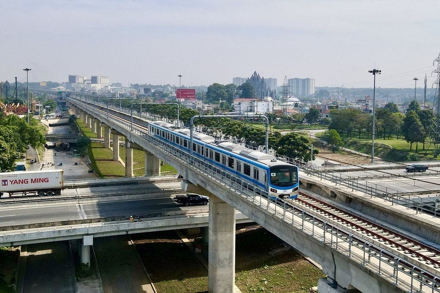 TP.HCM: Metro số 1 tăng chuyến phục vụ nhu cầu đi lại của người dân sau sáp nhập