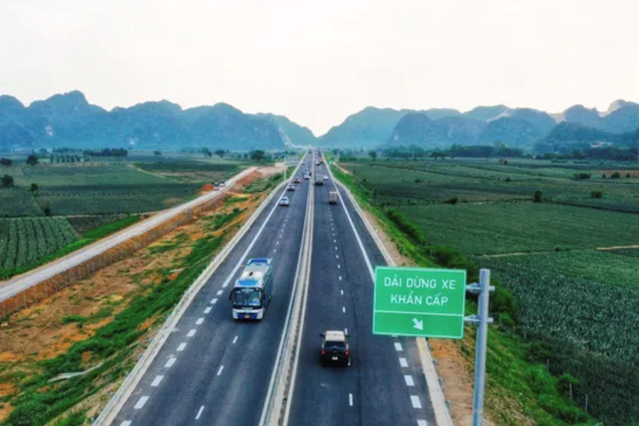 Đề xuất thu phí 13 tuyến cao tốc hoàn thành trong năm 2025